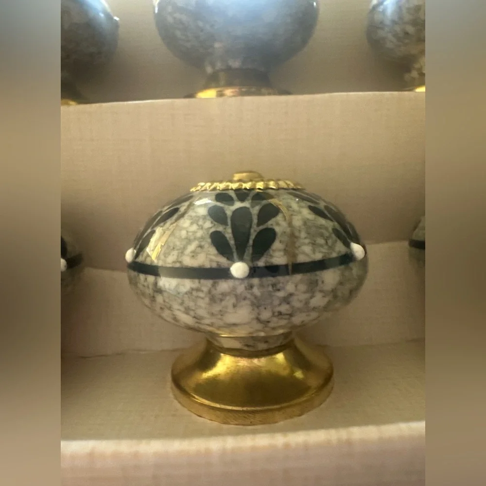 NWT ceramic knobs - Picture 3 of 4